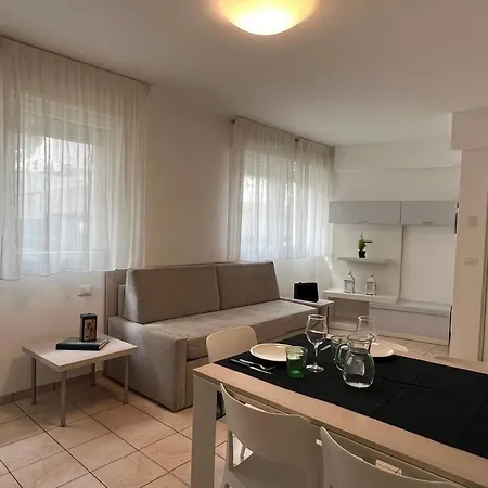 Modern Flat 50mt From The Apartment Lignano Sabbiadoro