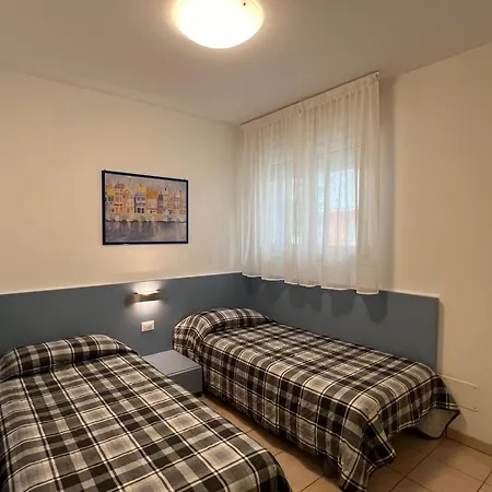 Modern Flat 50mt From The * Lignano Sabbiadoro