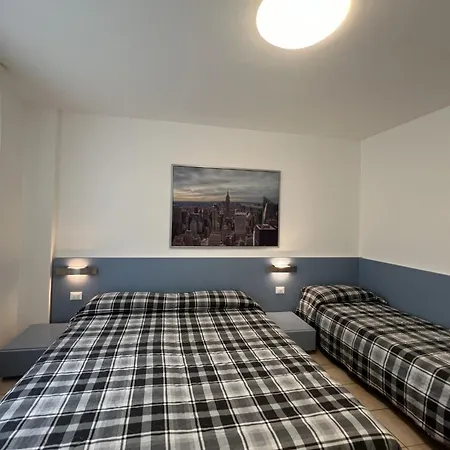 Modern Flat 50mt From The *